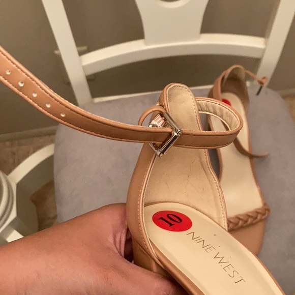 Nine West heels - Picture 4 of 8